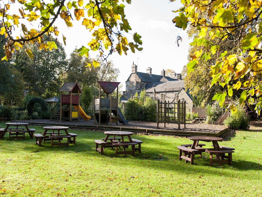 Wheatsheaf, Baslow By Marston'S Inns Exterior photo
